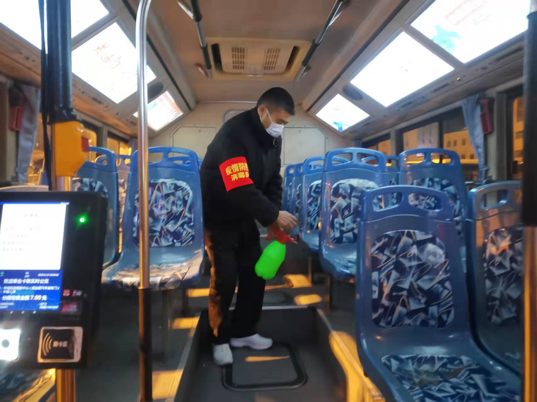 圖1-3公交公司：車(chē)輛消殺.jpg