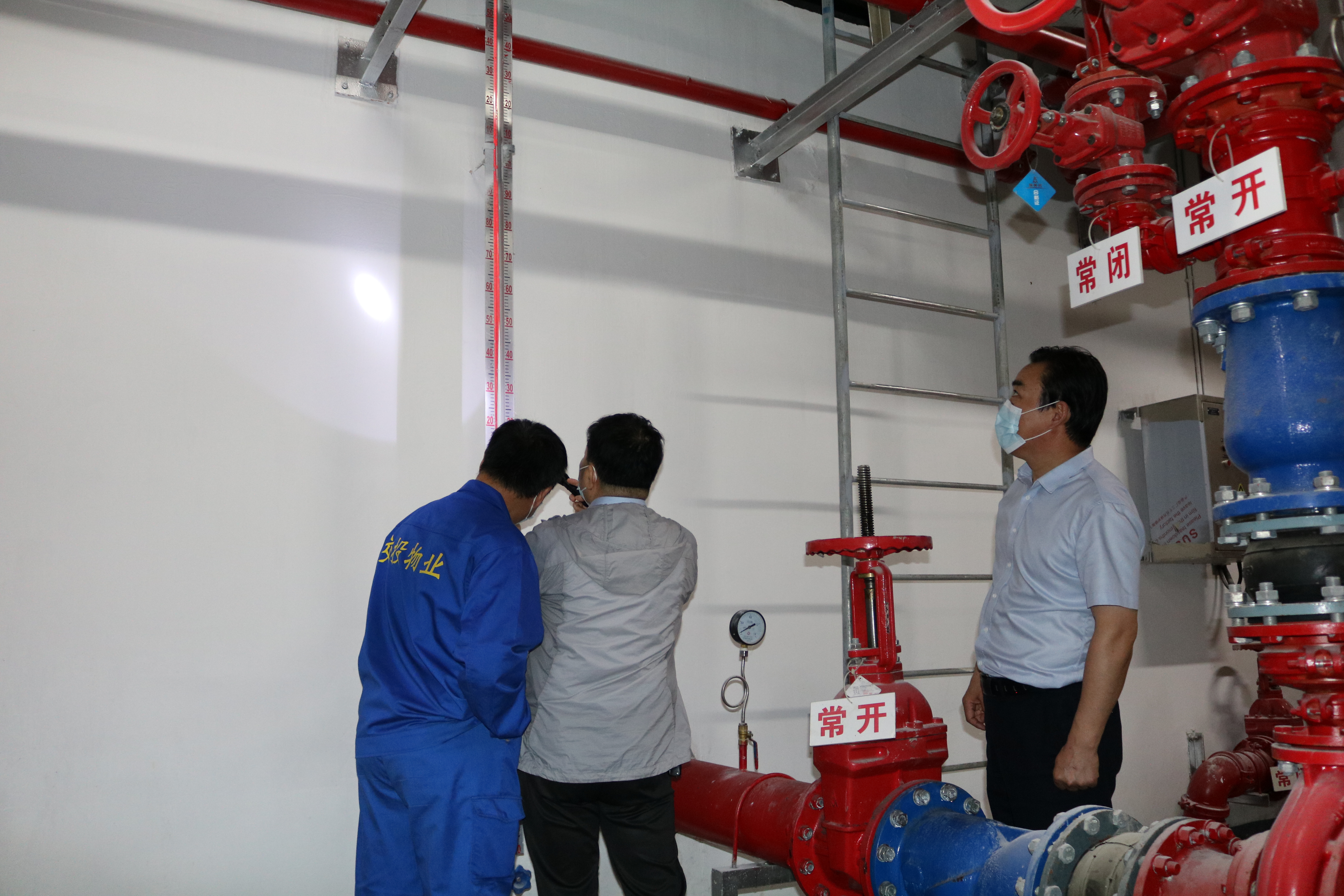 檢查消防系統.JPG