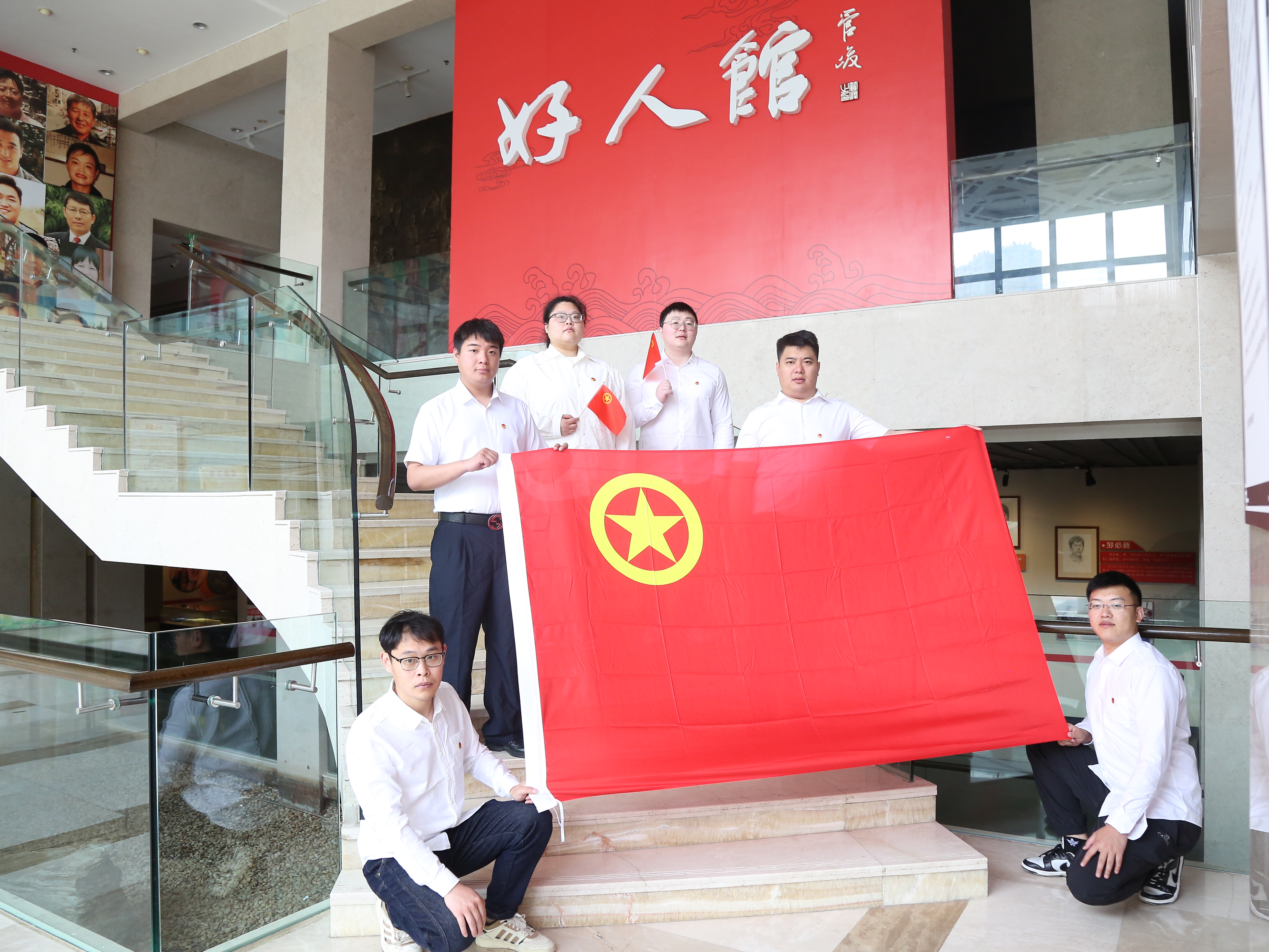 正在上傳...