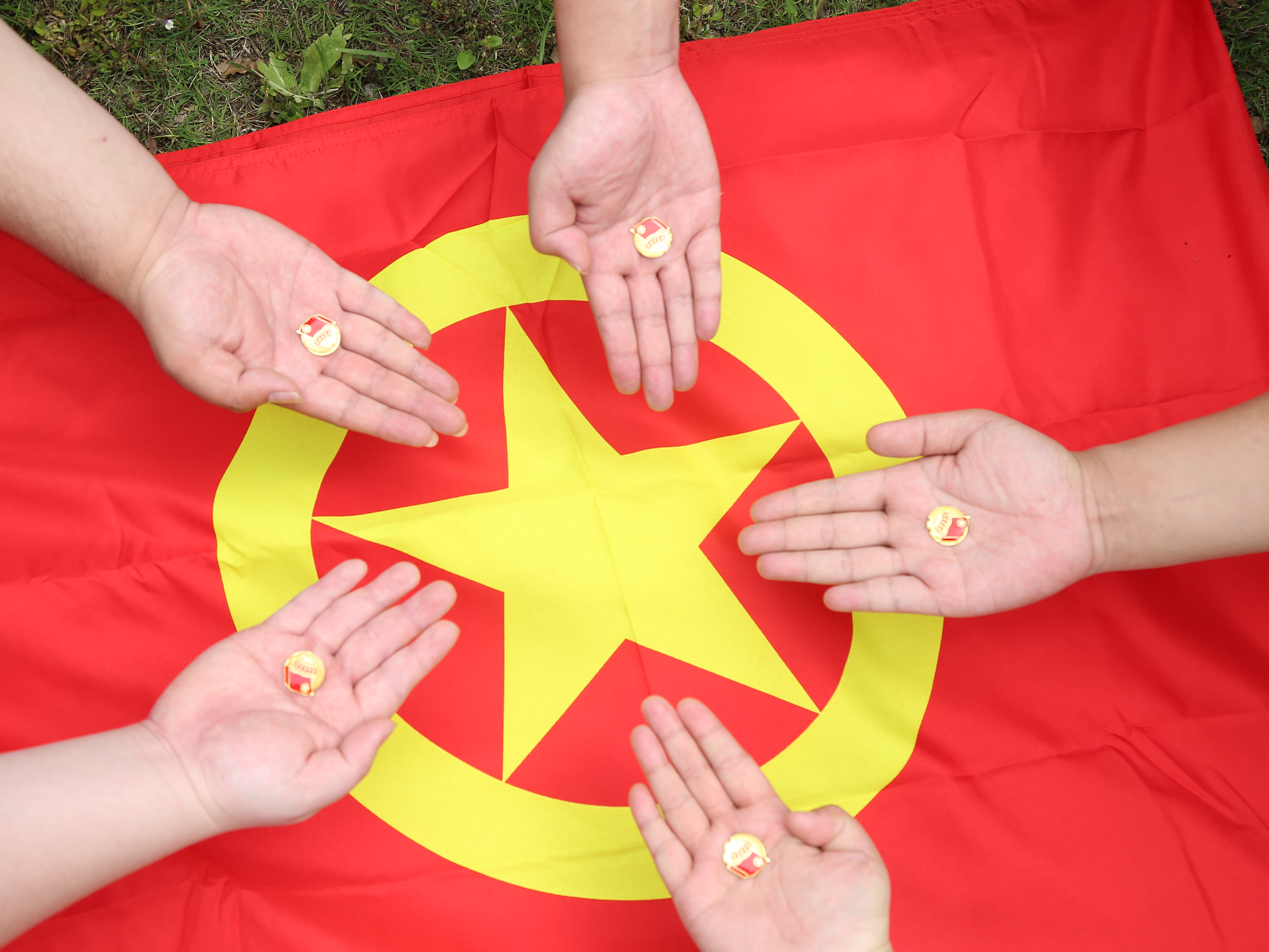 正在上傳...
