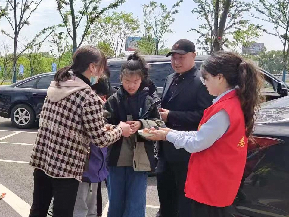 20240506-公路服務(wù)公司-2_副本_副本.jpg