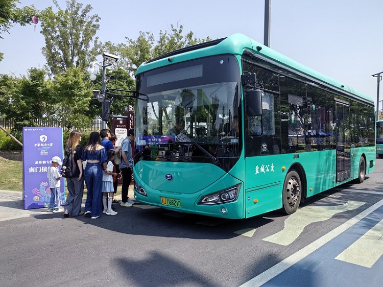 乘車(chē)照片2.jpg
